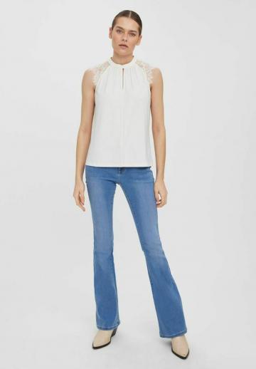 Кружевная блузка