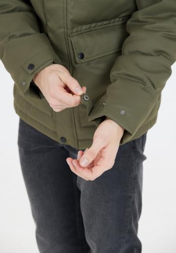 Зимняя куртка