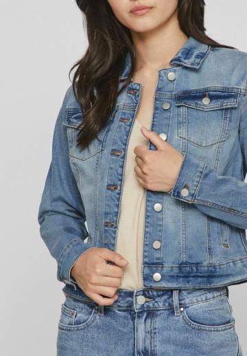 Джинсовая куртка