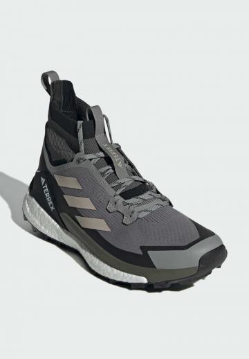 Походная обувь