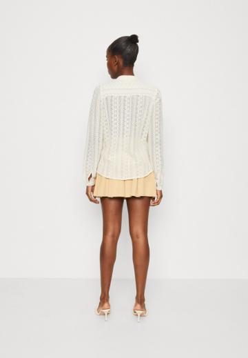 Кружевная блузка