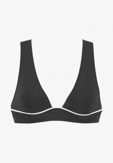 Треугольное бикини