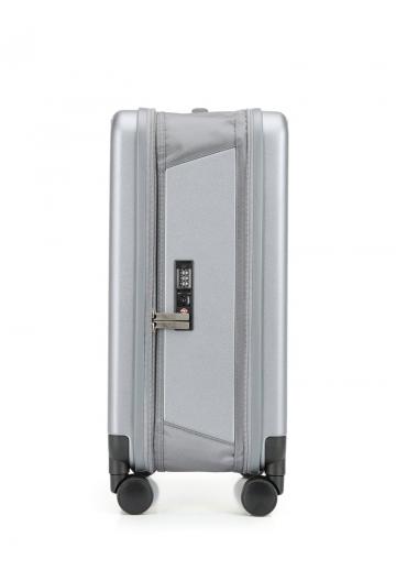 Чемодан на колесах