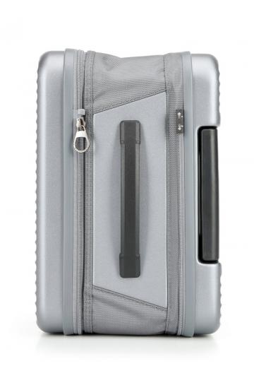 Чемодан на колесах