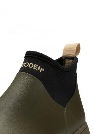 Резиновые сапоги