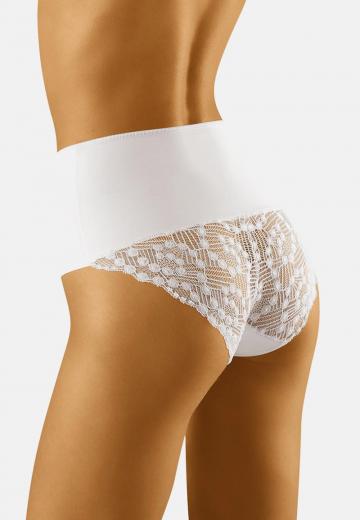 Трусы на бедрах