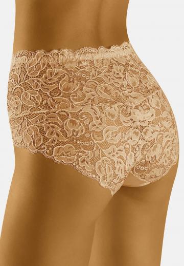 Трусы на бедрах