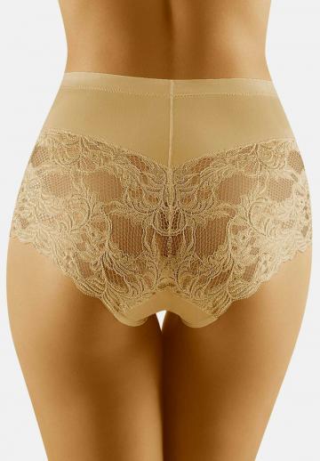 Трусы на бедрах