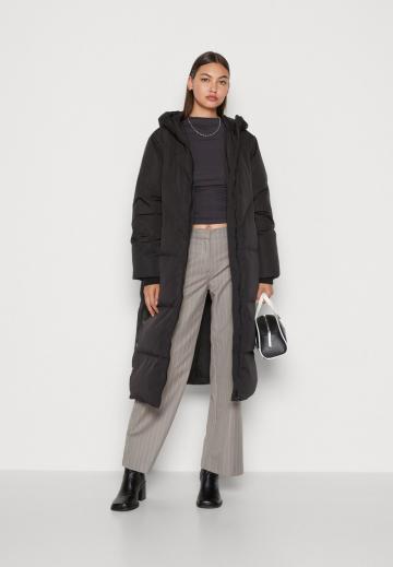 Пуховое пальто