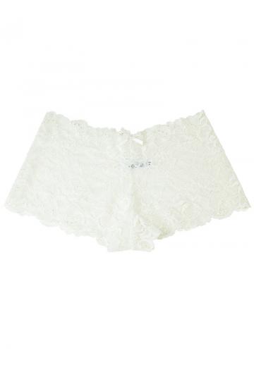 Трусы на бедрах