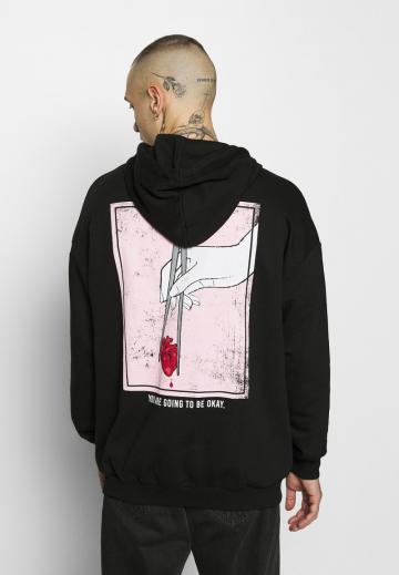 Пуловер с капюшоном