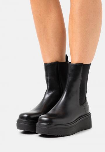 Ботинки челси