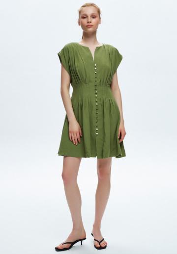 Короткое платье