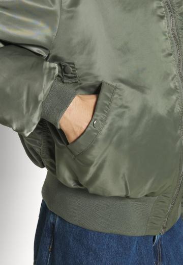 Зимняя куртка