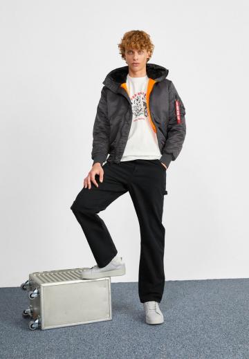 Зимняя куртка