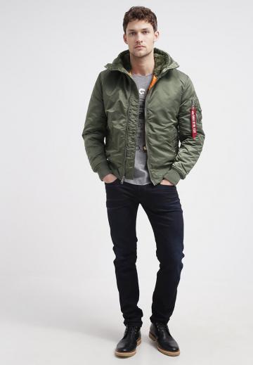 Зимняя куртка