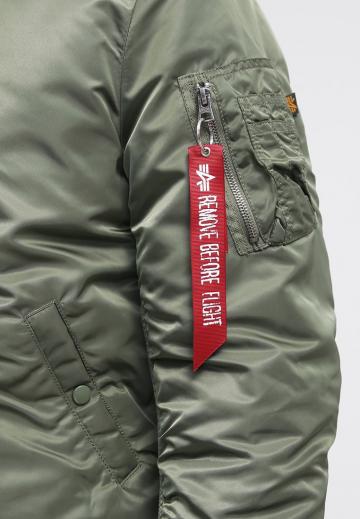 Зимняя куртка