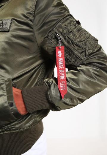 Куртка бомбер