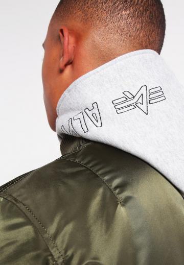 Куртка бомбер