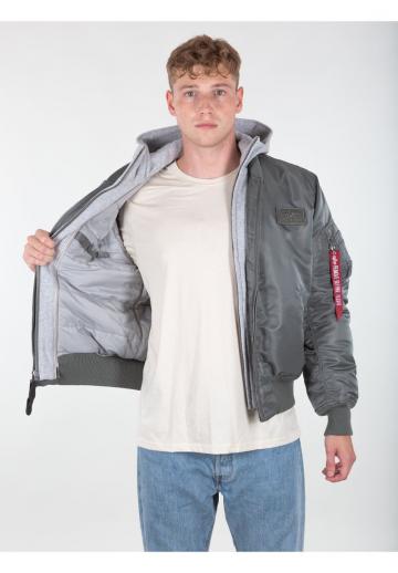 Куртка бомбер