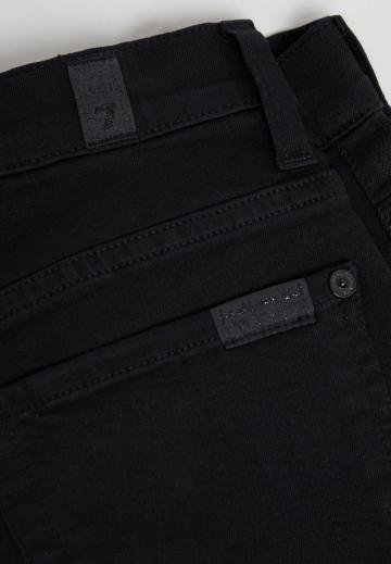 Узкие джинсы