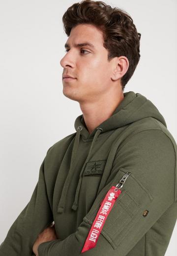 Пуловер с капюшоном