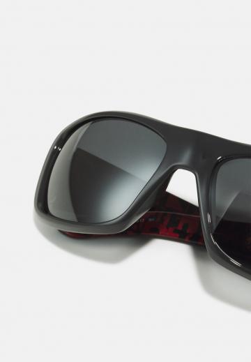 Солнечные очки