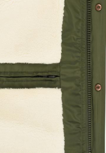 Зимняя куртка