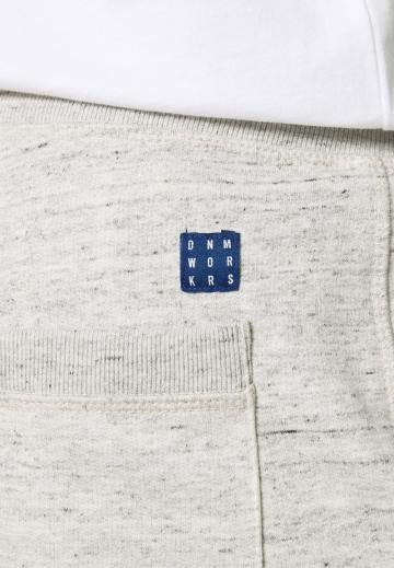 Спортивные штаны