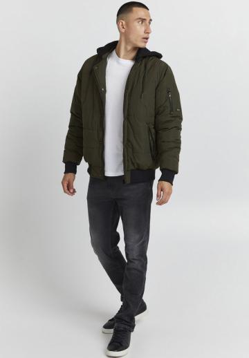 Зимняя куртка