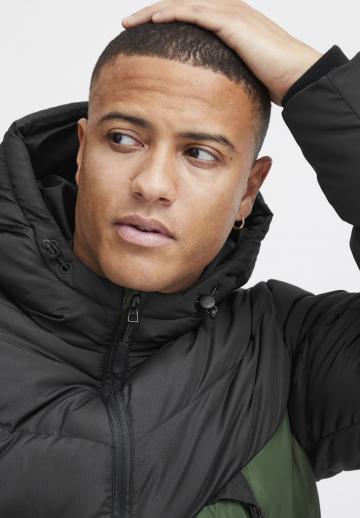 Зимняя куртка