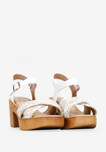 Босоножки на платформе