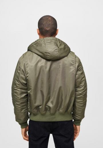 Зимняя куртка