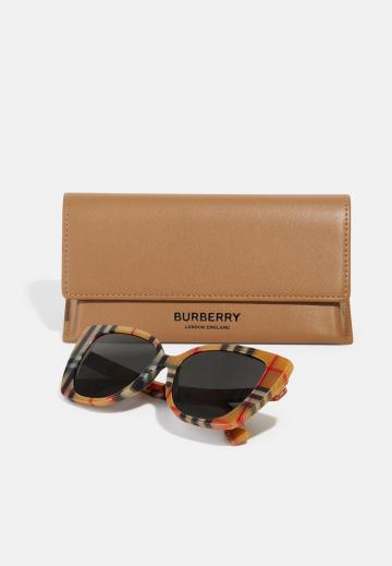 Солнечные очки