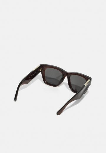 Солнечные очки