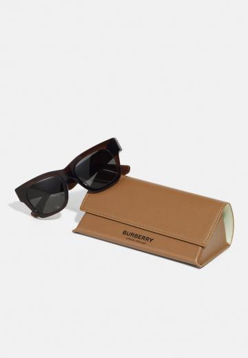 Солнечные очки