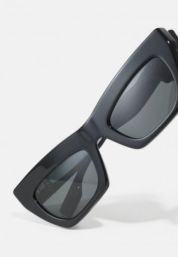 Солнечные очки