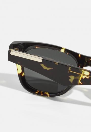 Солнечные очки