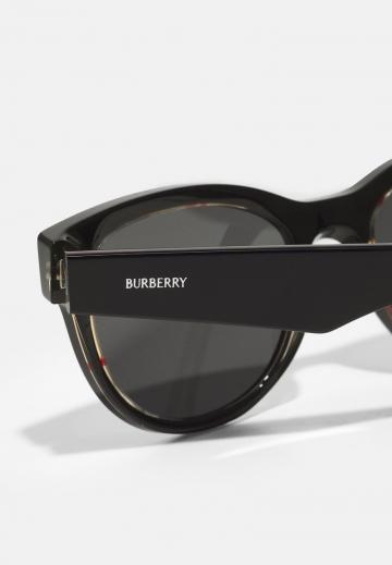 Солнечные очки