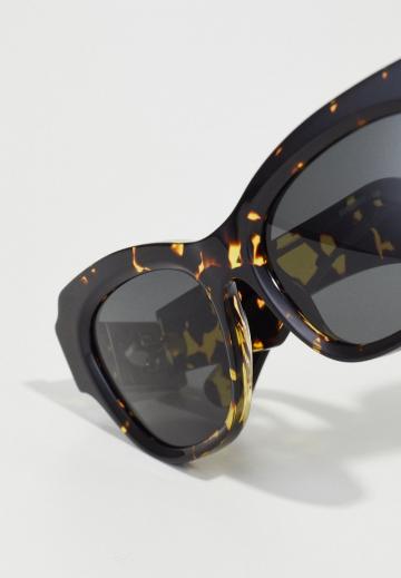 Солнечные очки