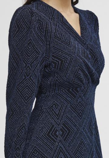 Короткое платье