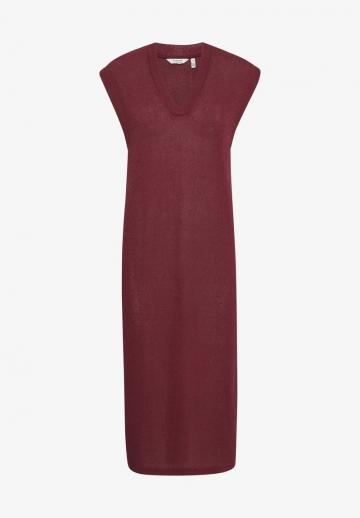 Вязаное платье