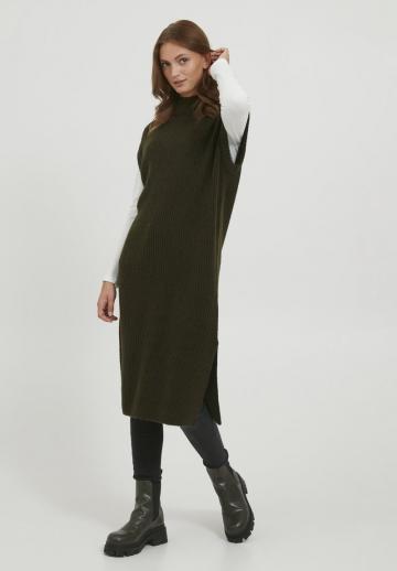 Вязаное платье
