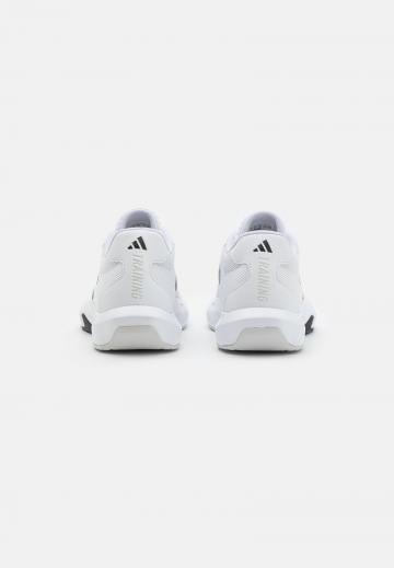 Тренировочные кроссовки