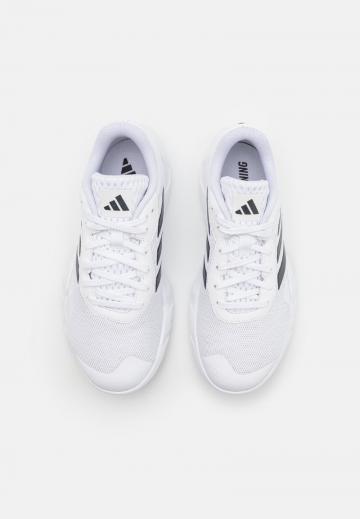 Тренировочные кроссовки