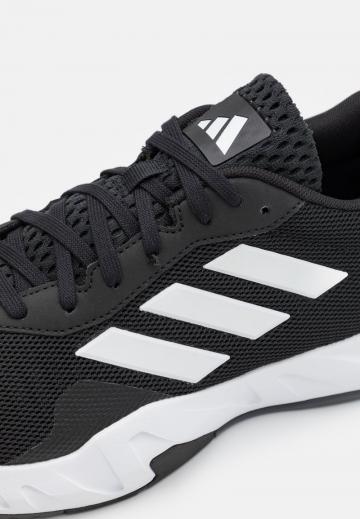 Тренировочные кроссовки