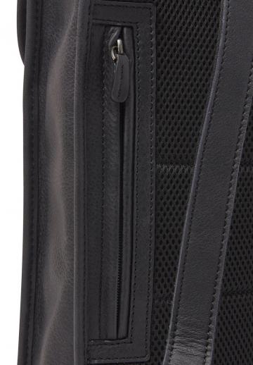 Кожаный рюкзак