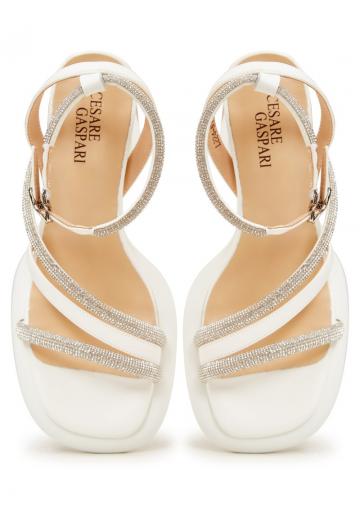 Босоножки на платформе