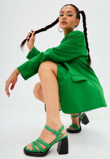 Босоножки на платформе