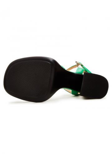 Босоножки на платформе